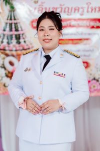 นางสาวเพ็ญนภา ศิลาผอง