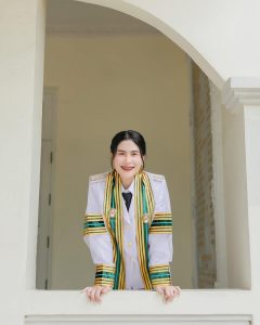 นางสาวเสาวลักษณ์ ทองสกุล